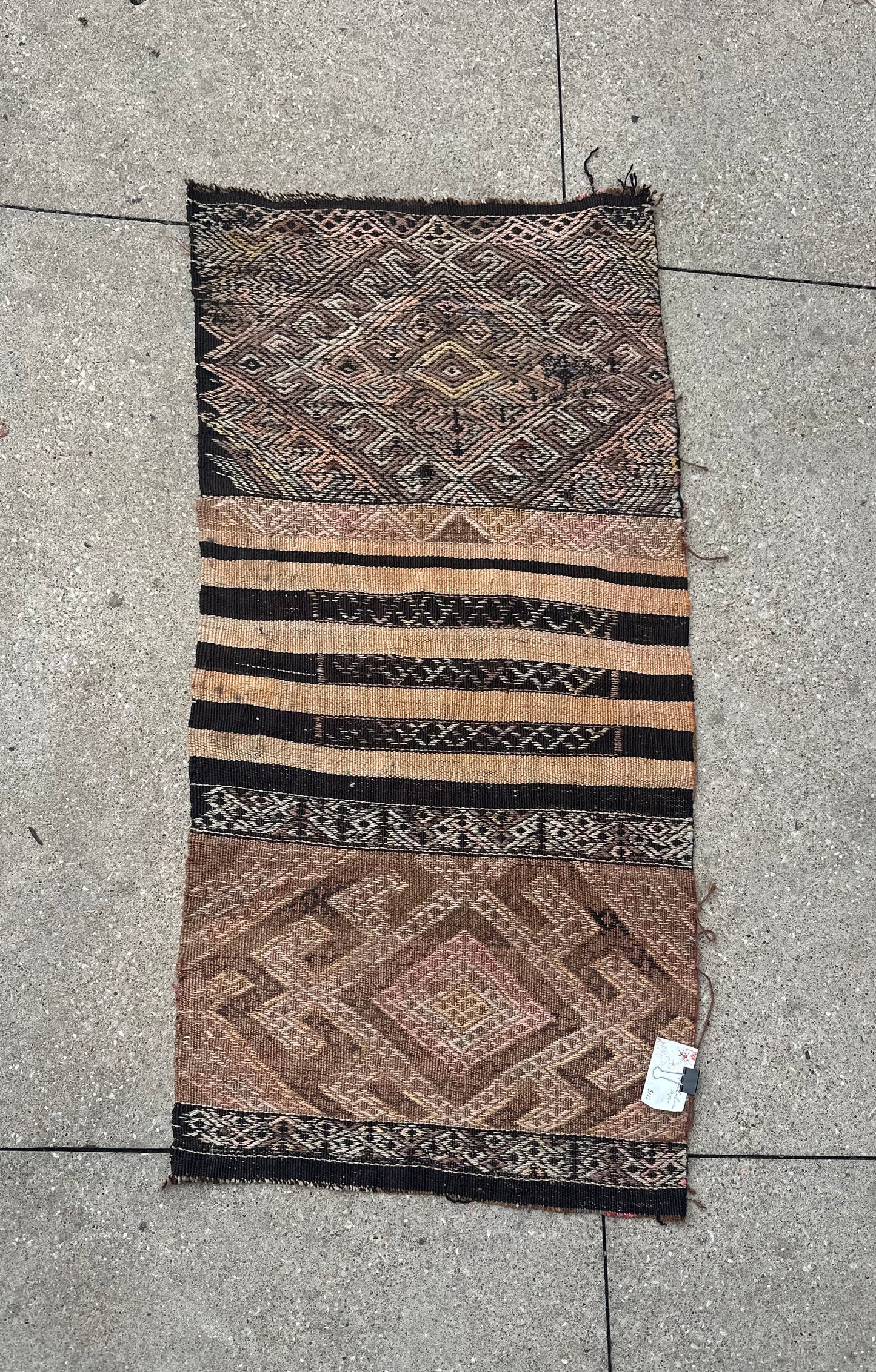 Anatolian Classic Treasure Rug (2' x 4')